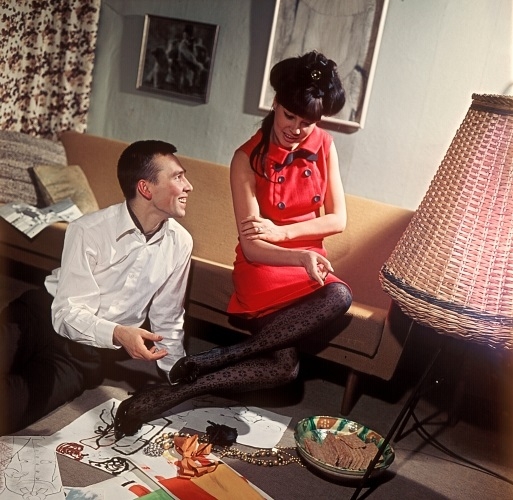 Фото: Манекенщица Регина Збарская и модельер Вячеслав Зайцев 1967 год