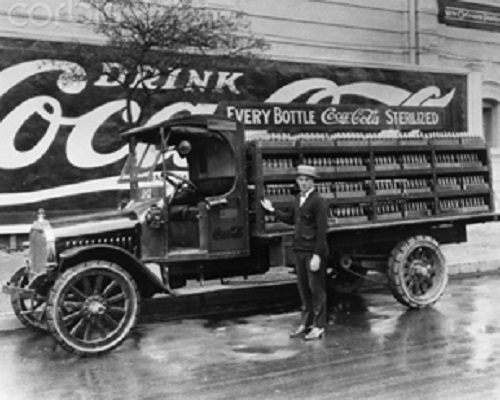 Фото: Кока-кола периода 40-х