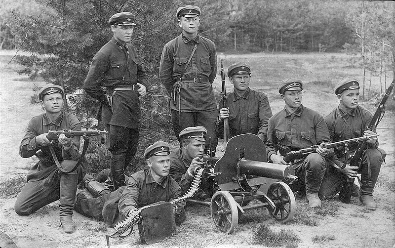 Фото: Командиры и бойцы РККА в 1930 году