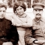  Василий Сталин с сестрой Светланой и отцом Иосифом Сталиным