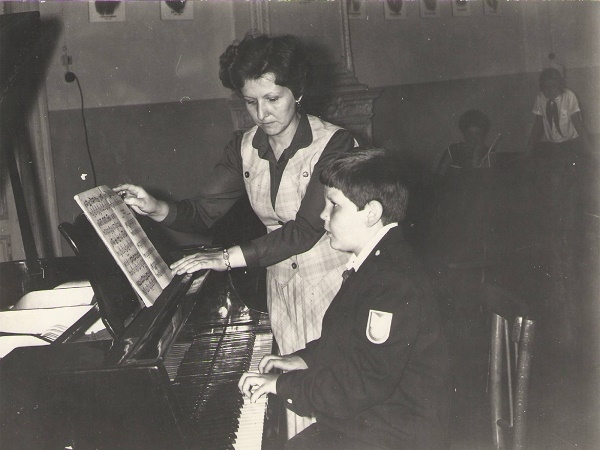 Фото: Урок в  советской музыкальной школе
