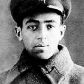 Старший лейтенант РККА  Владимир Этуш в годы ВОВ. 1943 год