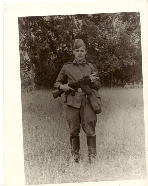 Бравый солдат Павел Кузьменко.