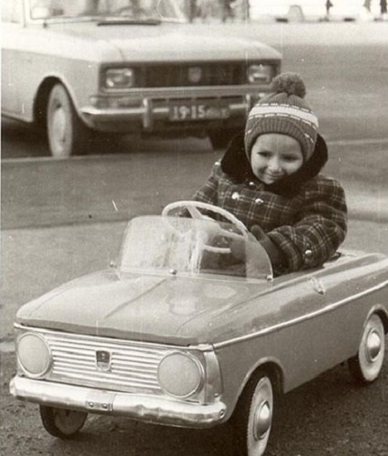 Фото: Детская копия машины Москвич, 1975 год