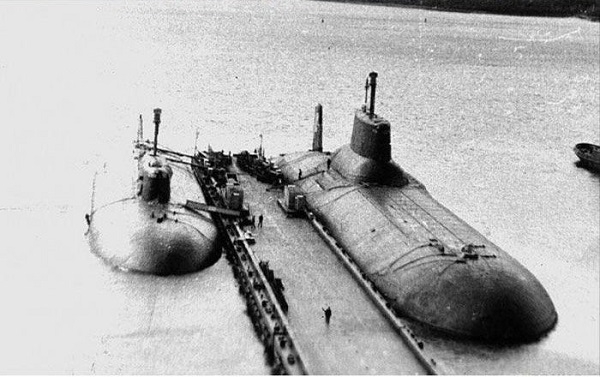 Фото: Самая большая в мире атомная подлодка Акула, 1986 год