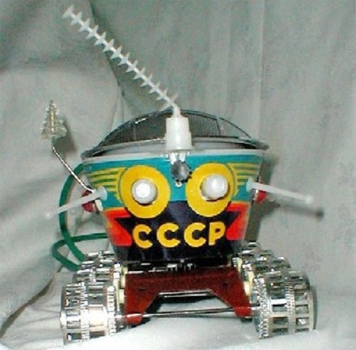 Фото: Советский радиоуправляемый луноход