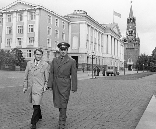 Фото: Космонавты Олег Макаров и Василий Лазарев, 1979 год