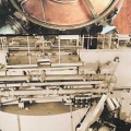 Ускоритель частиц в Лаборатории ядерных реакций в Дубне.  Журнал Наука и жизнь. 1985 год