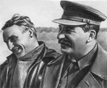 Фото: Чкалов и Сталин