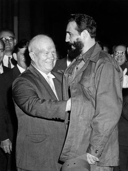Фото: Хрущев и Кастро