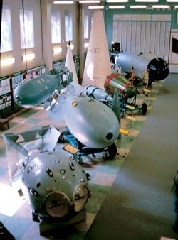 Фото: Тем временем в СССР активнейшим образом велись разработки по созданию собственной атомной бомбы.