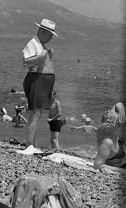 Фото: Хрущев отдыхает на пляже. 1961 год
