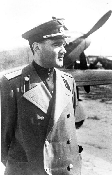 Фото: Советский авиаконструктор Александр Яковлев в годы ВОВ