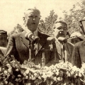 А.А. Фадеев произносит речь у памятника А.С. Пушкину в Москве в день 150-летия со дня рождения поэта. Фото 1949