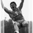 Сергей Бубка в прыжке.