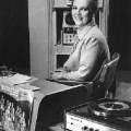 Эталон стиля советского ТВ Элеонора Беляева- Музыкальный киоск, 1970 год