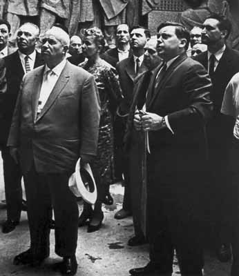 Фото: Хрущев в манеже 1962