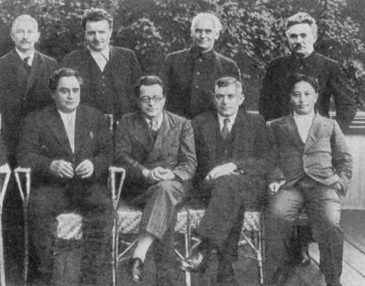 Фото: 7 конгресс Коминтерна. Вверху слева О.Куусинен