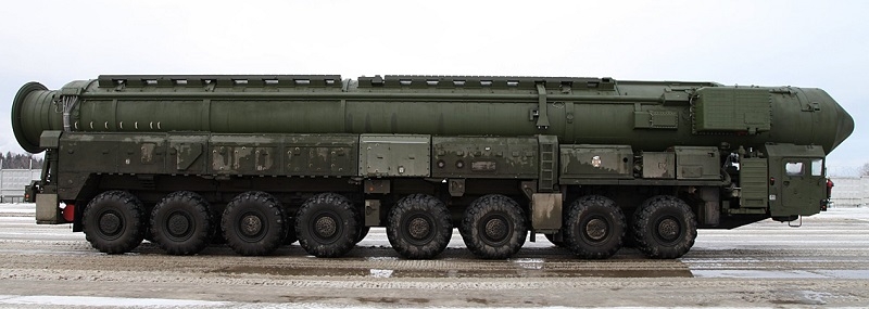Фото: Передвижной ракетный комплекс Тополь-М, 2011 год